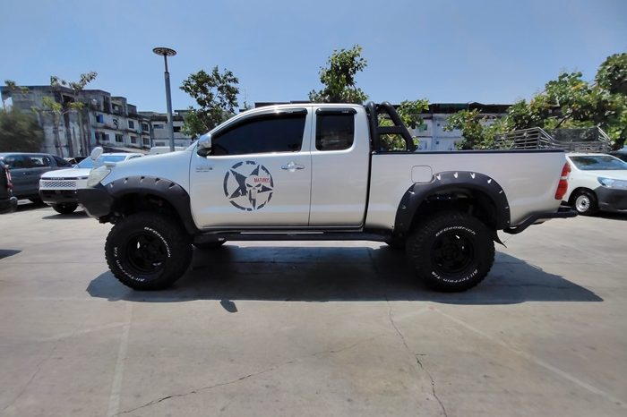 VIGO 4WD 2012 3.0G MT SMART CAB SILVER  843 full