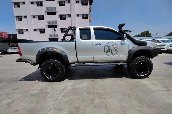 VIGO 4WD 2012 3.0G MT SMART CAB SILVER  843 full