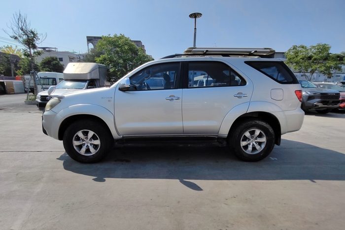 TOYOTA 4WD 2007 2.7V AT FORTUNER SILVER  6779 full