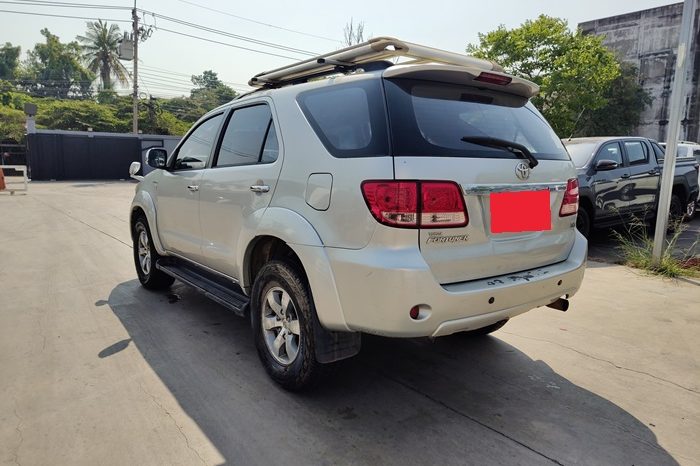 TOYOTA 4WD 2007 2.7V AT FORTUNER SILVER  6779 full