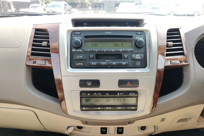 TOYOTA 4WD 2007 2.7V AT FORTUNER SILVER  6779 full