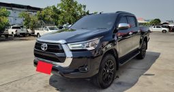 REVO PRE 2022 2.4 MID AT DOUBLE CAB BLACK  7776