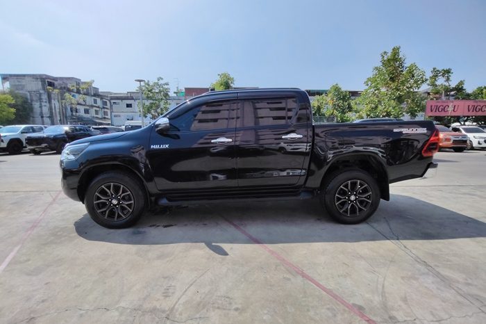 REVO PRE 2022 2.4 MID AT DOUBLE CAB BLACK  7776 full