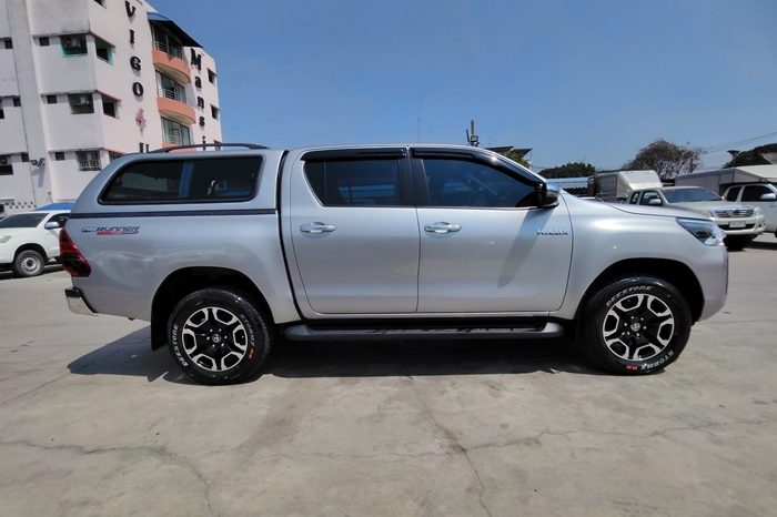 REVO PRE 2021 2.4 MID AT DOUBLE CAB SILVER  3426 full