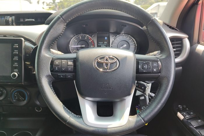 REVO PRE 2021 2.4 MID AT DOUBLE CAB SILVER  3426 full