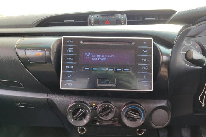 REVO 2WD 2018 2.4J MT SMART CAB SILVER  1144 full