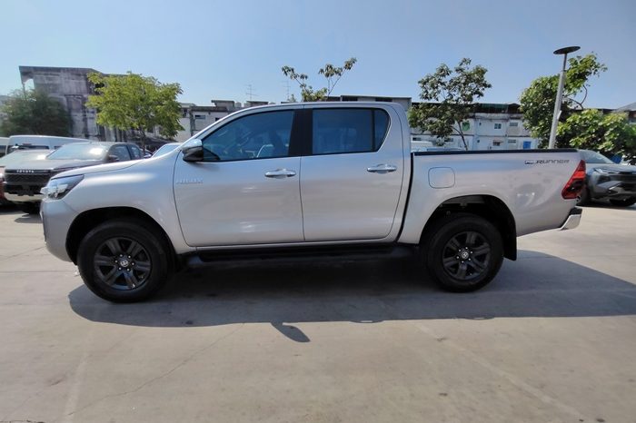 REVO PRE 2020 2.4 ENTRY AT DOUBLE CAB SILVER  1182 full