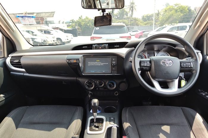 REVO PRE 2020 2.4 ENTRY AT DOUBLE CAB SILVER  1182 full