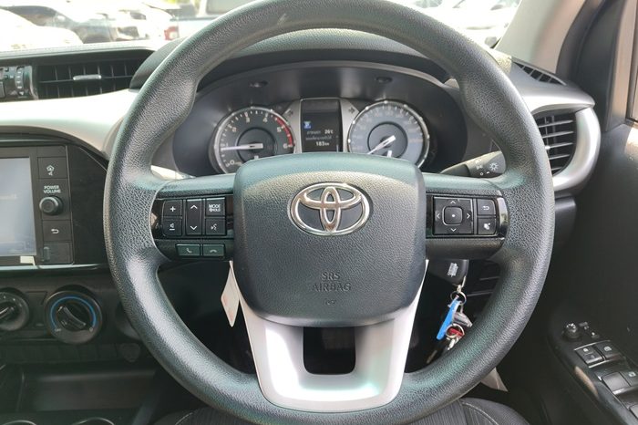 REVO PRE 2020 2.4 ENTRY AT DOUBLE CAB SILVER  7100 full