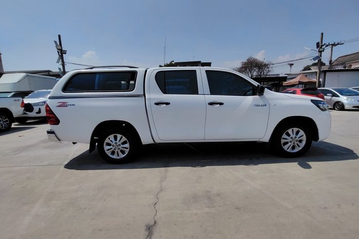 REVO 2WD 2020 2.4 MID AT DOUBLE CAB WHITE  2923 full