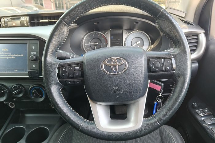 REVO 2WD 2020 2.4 MID AT DOUBLE CAB WHITE  2923 full