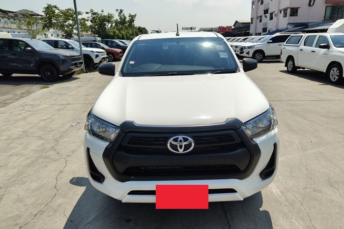 REVO 2WD 2020 2.4 MID AT DOUBLE CAB WHITE  9604 full