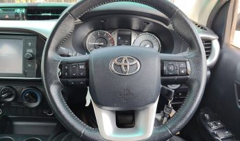 REVO 2WD 2020 2.4 MID AT DOUBLE CAB WHITE  9604 full