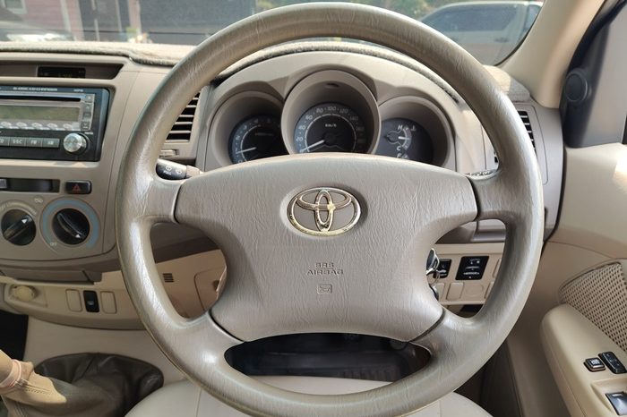 VIGO 4WD 2006 3.0G MT DOUBLE CAB SILVER  7419 full