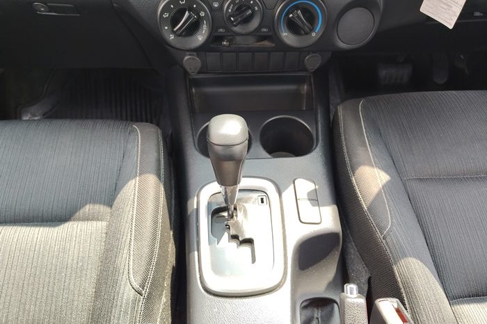 REVO PRE 2021 2.4 ENTRY AT DOUBLE CAB SILVER  1384 full