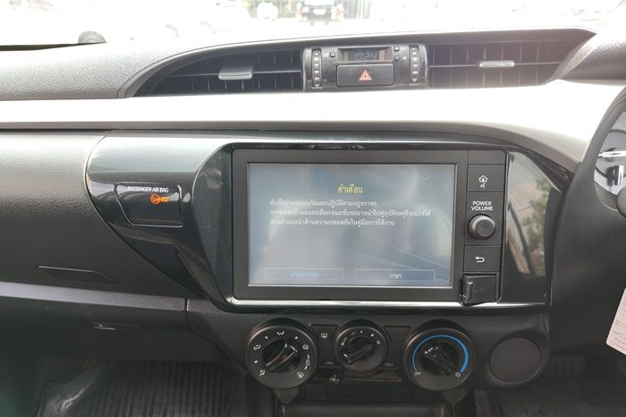 REVO PRE 2021 2.4 ENTRY AT DOUBLE CAB SILVER  1384 full