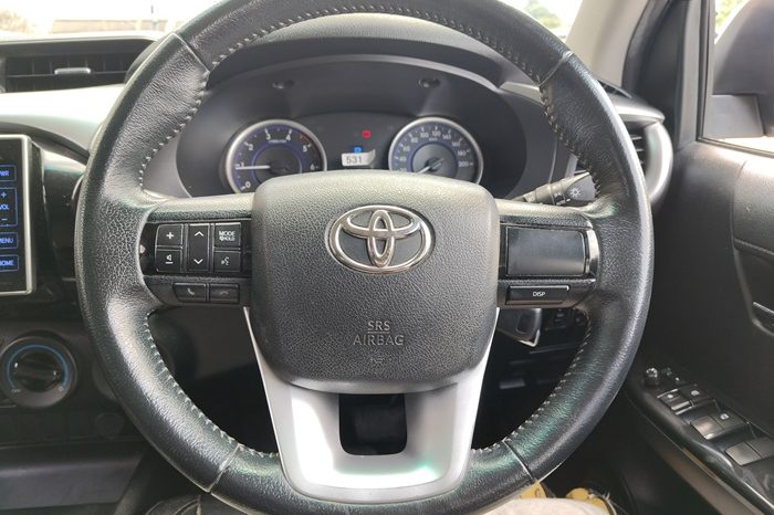 REVO PRE 2018 2.4E AT DOUBLE CAB DARK GREY  7773 full