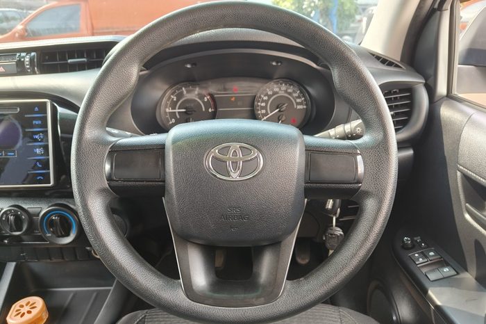 REVO 2WD 2020 2.4E MT SMART CAB WHITE  254 full