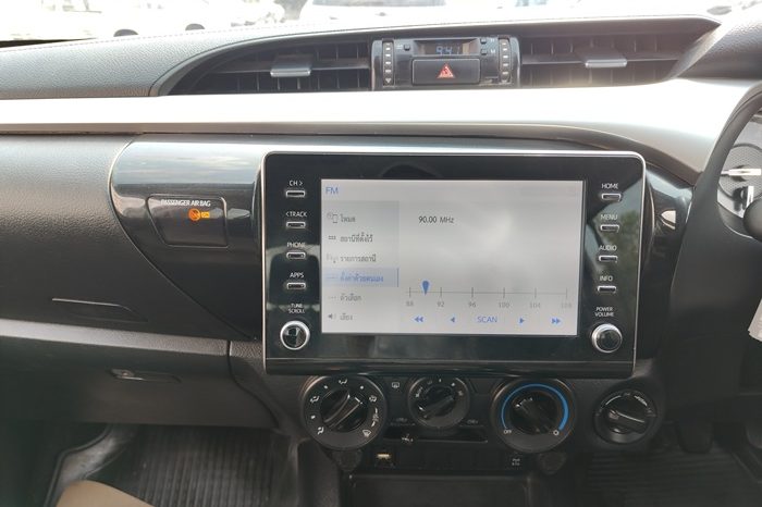 REVO 4WD 2021 2.4 MID MT DOUBLE CAB SILVER  6057 full