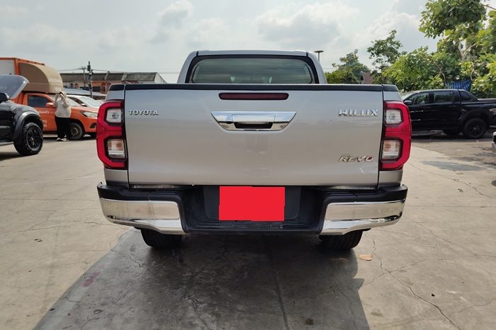 REVO 4WD 2021 2.4 MID MT DOUBLE CAB SILVER  6065 full