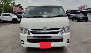 TOYOTA 2WD 2019 2.7 MT COMMUTER WHITE  5127 full