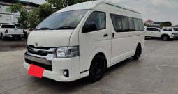 TOYOTA 2WD 2019 2.7 MT COMMUTER WHITE  5127