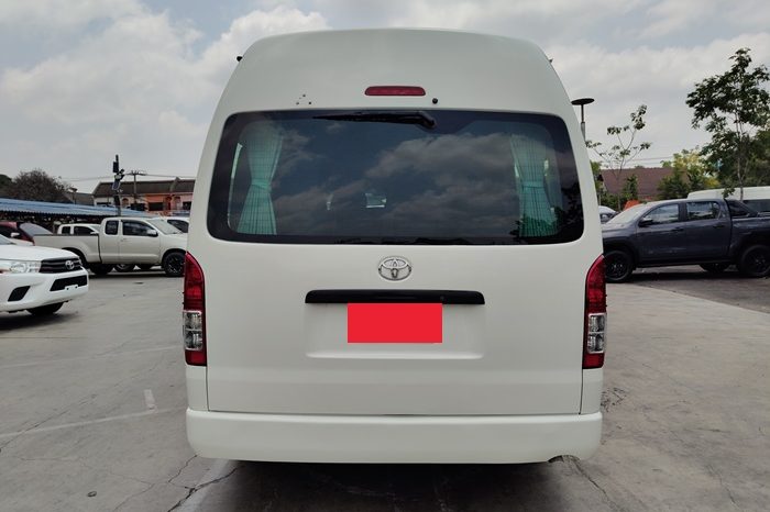 TOYOTA 2WD 2019 2.7 MT COMMUTER WHITE  5127 full