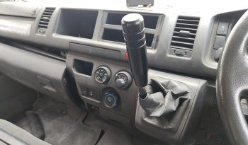 TOYOTA 2WD 2019 2.7 MT COMMUTER WHITE  5127 full