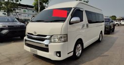 TOYOTA 2WD 2019 3.0 MT COMMUTER WHITE  4188