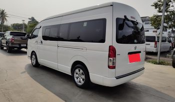 TOYOTA 2WD 2019 3.0 MT COMMUTER WHITE  4188 full
