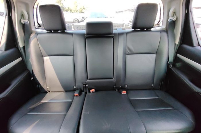 REVO 4WD 2020 2.8G AT DOUBLE CAB WHITE  4290 full