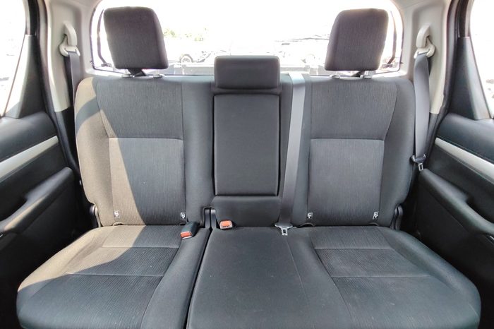 REVO PRE 2020 2.4 ENTRY AT DOUBLE CAB SILVER  1338 full