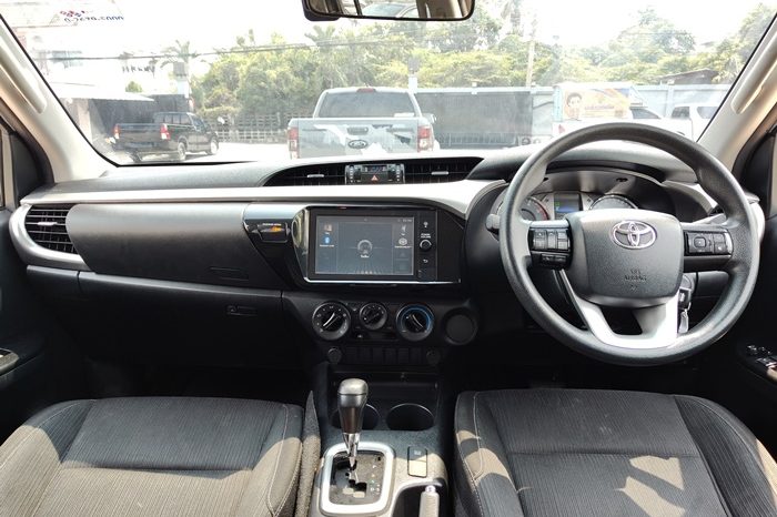 REVO PRE 2020 2.4 ENTRY AT DOUBLE CAB SILVER  1338 full