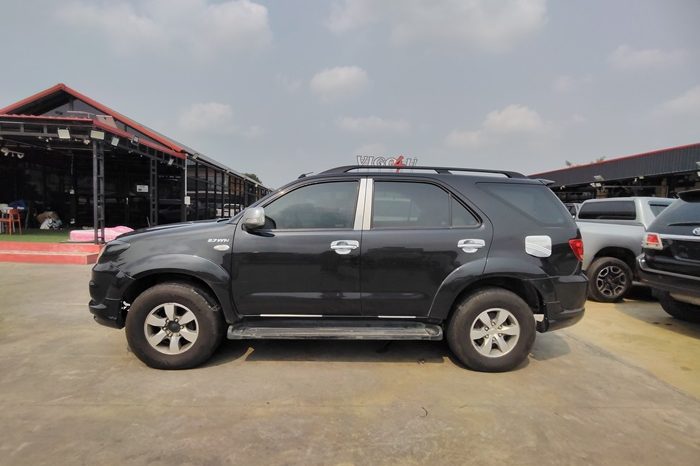 TOYOTA 4WD 2008 2.7V AT FORTUNER BLACK  5236 full