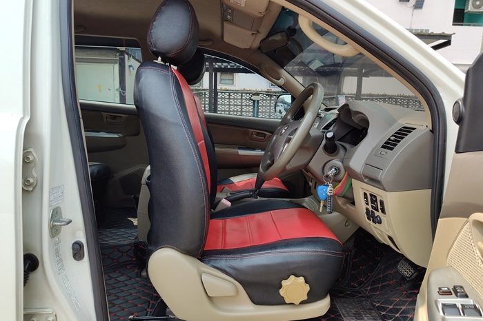 VIGO PRE 2012 3.0G AT DOUBLE CAB WHITE  8583 full