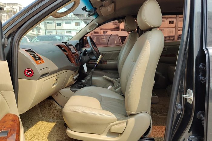 VIGO 4WD 2011 3.0G AT DOUBLE CAB BLACK  1016 full