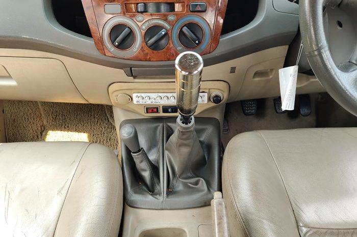 VIGO 4WD 2011 3.0G AT DOUBLE CAB BLACK  1016 full