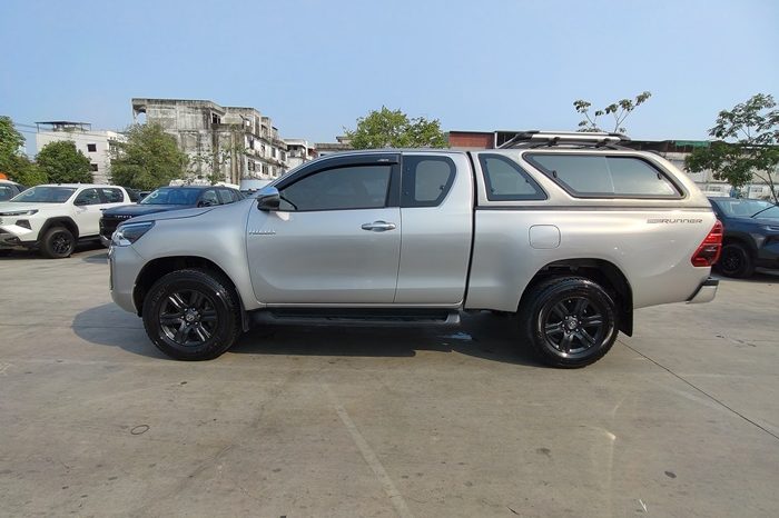 REVO PRE 2021 2.4 MID AT SMART CAB SILVER  3422 full