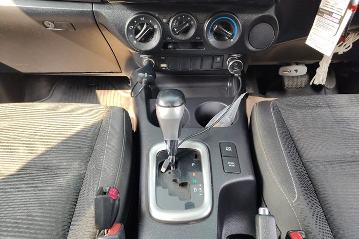 REVO PRE 2021 2.4 MID AT SMART CAB SILVER  3422 full