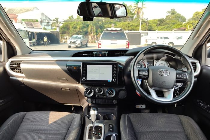 REVO PRE 2021 2.4 MID AT SMART CAB SILVER  3428 full