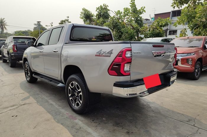 REVO 4WD 2021 2.4 MID MT DOUBLE CAB SILVER  7305 full