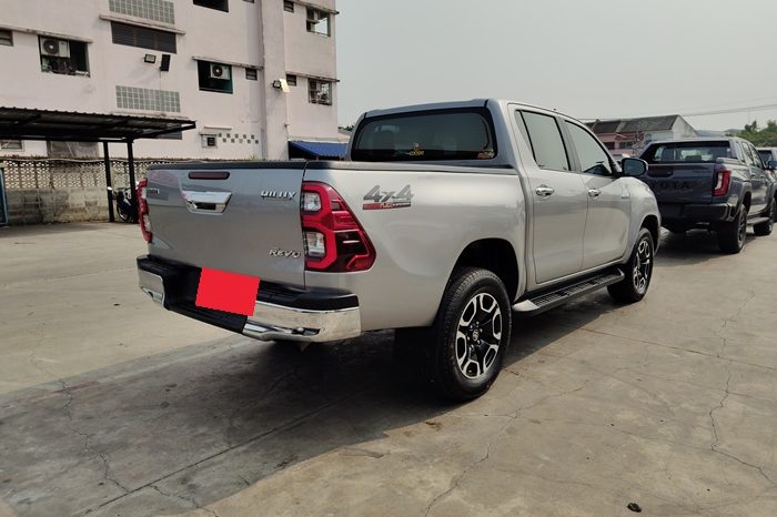 REVO 4WD 2021 2.4 MID MT DOUBLE CAB SILVER  7305 full