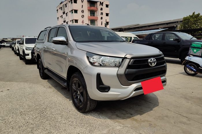 REVO PRE 2020 2.4 ENTRY AT DOUBLE CAB SILVER  2715 full