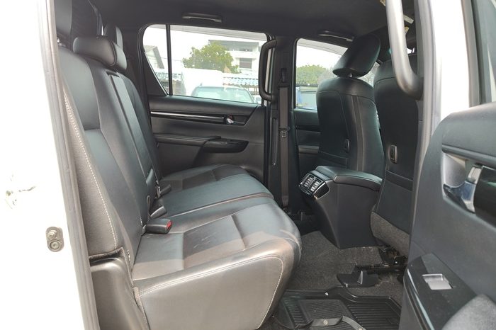 ROCCO PRE 2018 2.4G AT DOUBLE CAB WHITE  4142 full