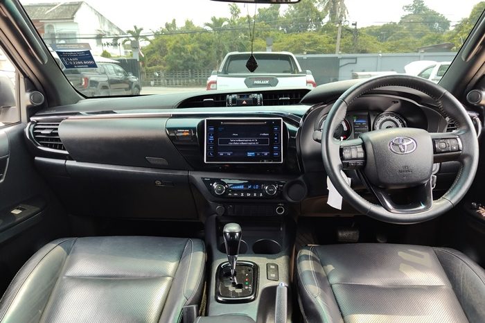 ROCCO PRE 2018 2.4G AT DOUBLE CAB WHITE  4142 full