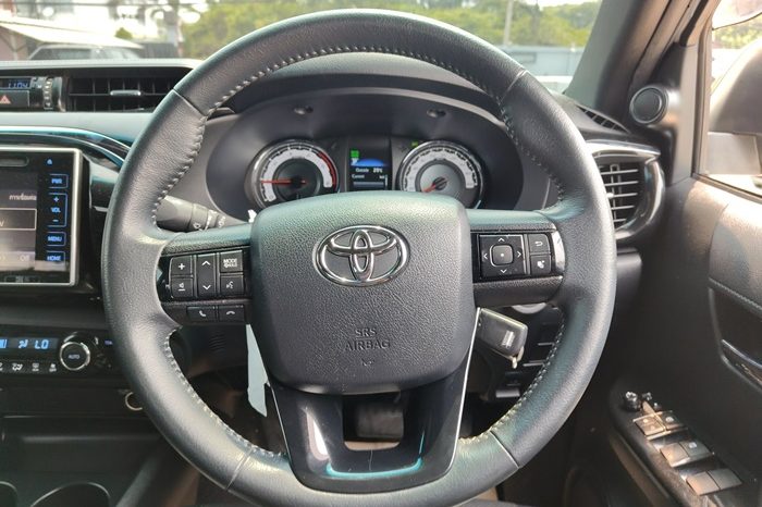 ROCCO PRE 2018 2.4G AT DOUBLE CAB WHITE  4142 full