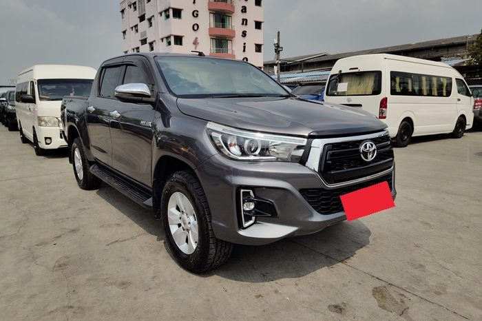 REVO PRE 2018 2.4E AT DOUBLE CAB DARK GREY  7077 full