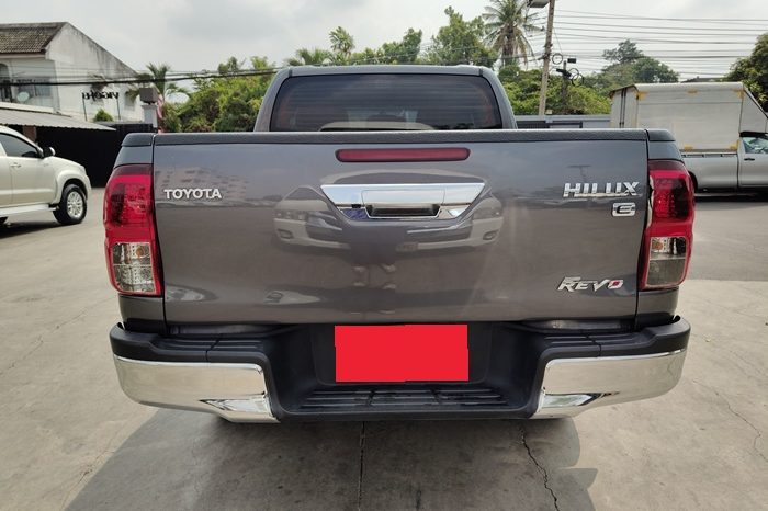 REVO PRE 2018 2.4E AT DOUBLE CAB DARK GREY  7077 full