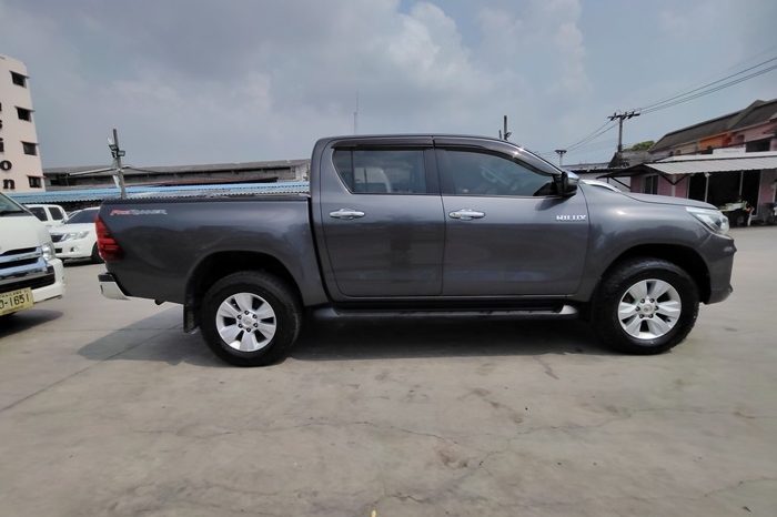 REVO PRE 2018 2.4E AT DOUBLE CAB DARK GREY  7077 full