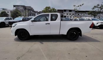 REVO 2WD 2019 2.4J MT SMART CAB WHITE  640 full